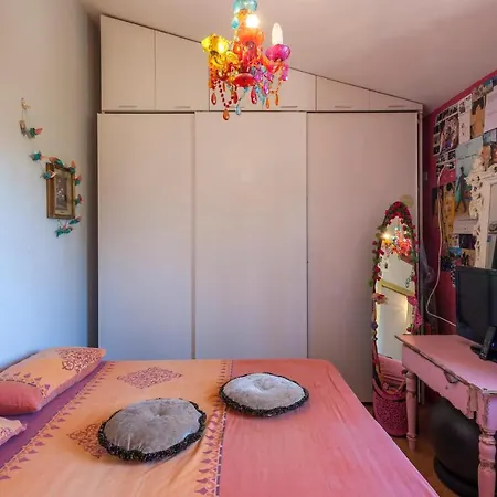 Awesome In Monteccicardo With 4 Bedrooms, Wifi And Outdoor Swimming Pool Сasa de vacaciones
