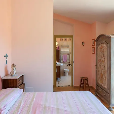 Сasa de vacaciones Awesome In Monteccicardo With 4 Bedrooms, Wifi And Outdoor Swimming Pool Monteciccardo